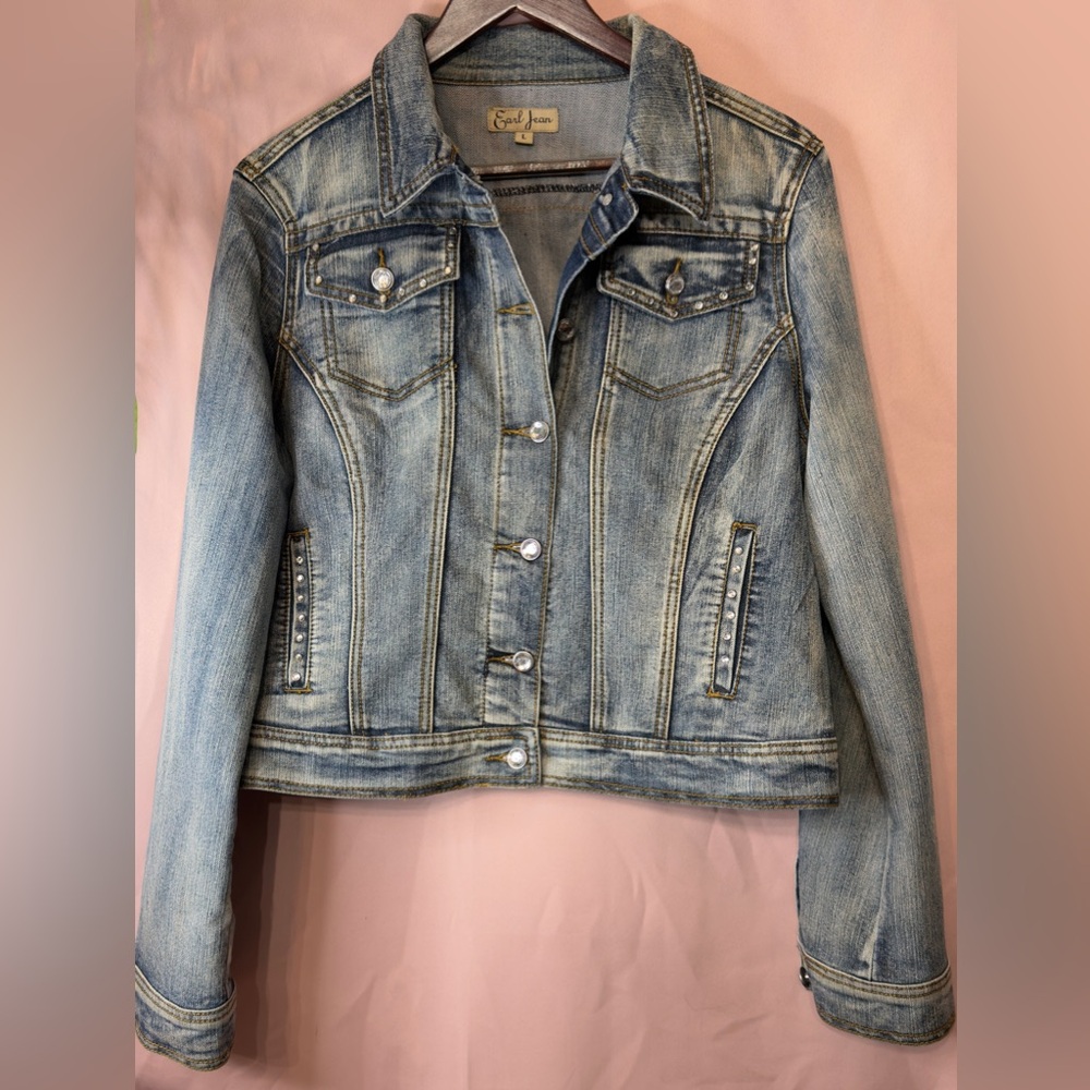 Earl Jeans Chic Faded Blue Denim Jacket Trendy